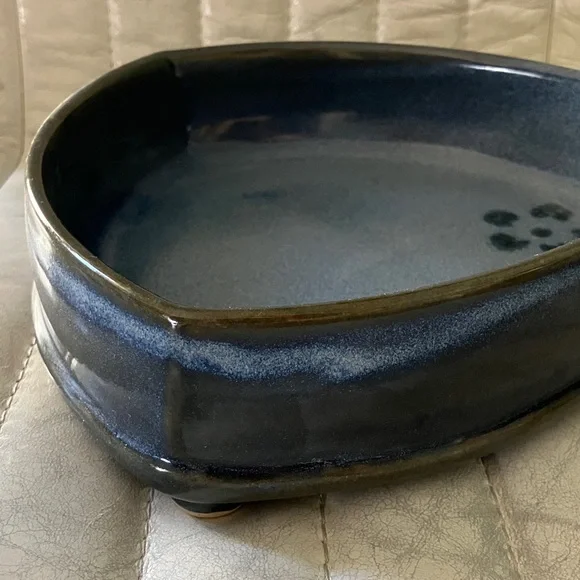 Handcrafted Blue Rounded Triangular Stoneware Bowl - Picture 6 of 17